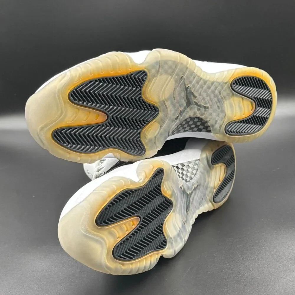 Air Jordan 11 Retro Low IE 'White Black'